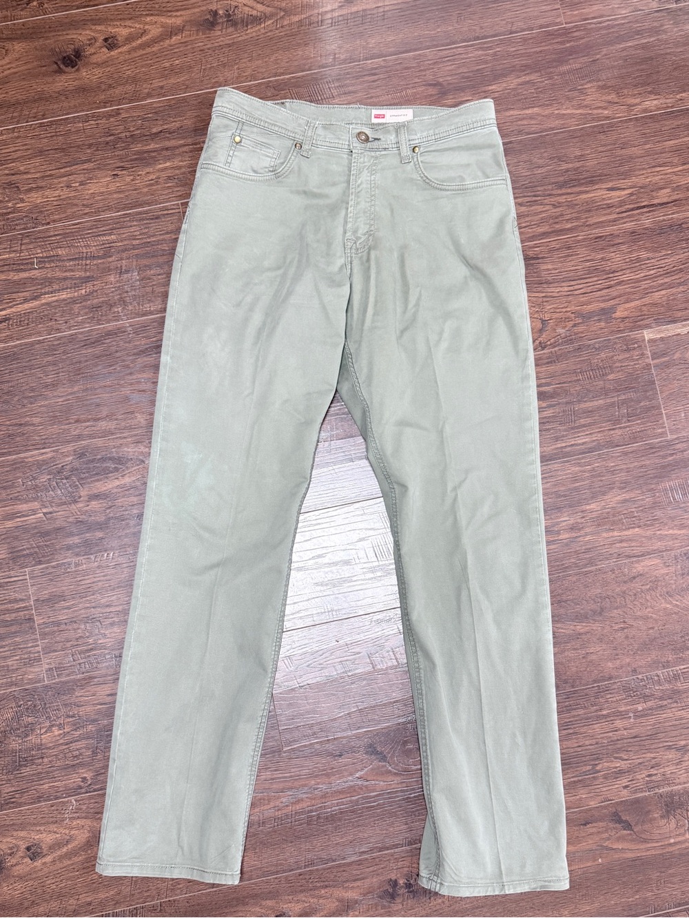 WRANGLER OLIVE STRAIGHT FIT PANTS 32x32